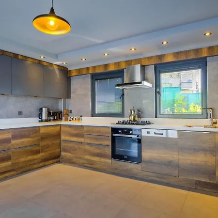 Oludeniz 4 Bedroom 4979 빌라 페티예