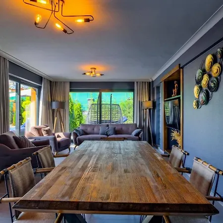 빌라 Oludeniz 4 Bedroom 4979 페티예
