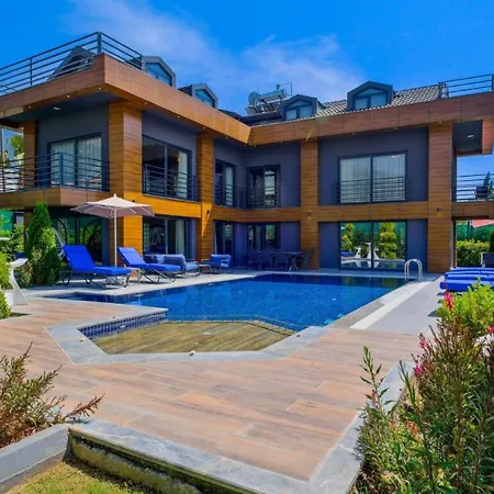 빌라 Oludeniz 4 Bedroom 4979 페티예